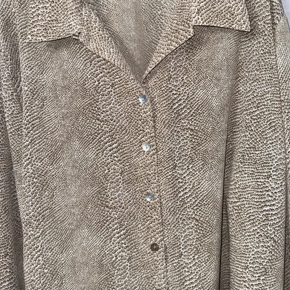 Maggie Barnes Buttoned Down Tunic Top Animal Print Size 32W Casual Brown/White - Picture 4 of 9